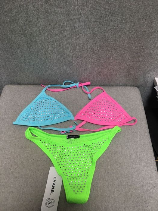 Бански Chanel топ модел