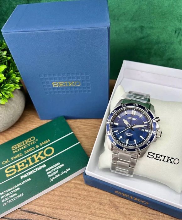 Часы SEIKO kinetic в отличном состоянии.