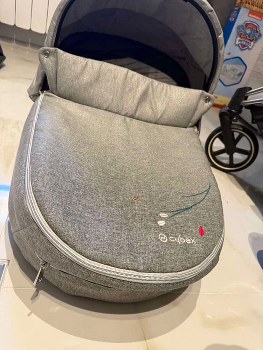 Бебешка количка Cybex E-priam Koi