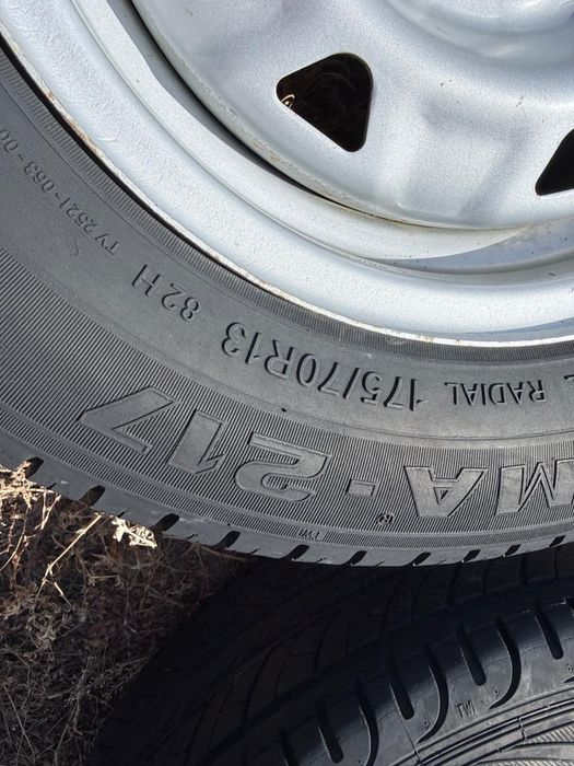Продам два колеса р 13