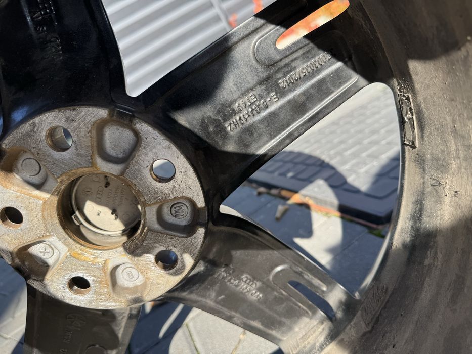 OEM оригинална джанта 19 за Audi / Ауди A3 / S3