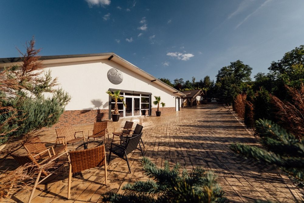 Boutique Luxury Retreat + Restaurant | Operational | Private Sale