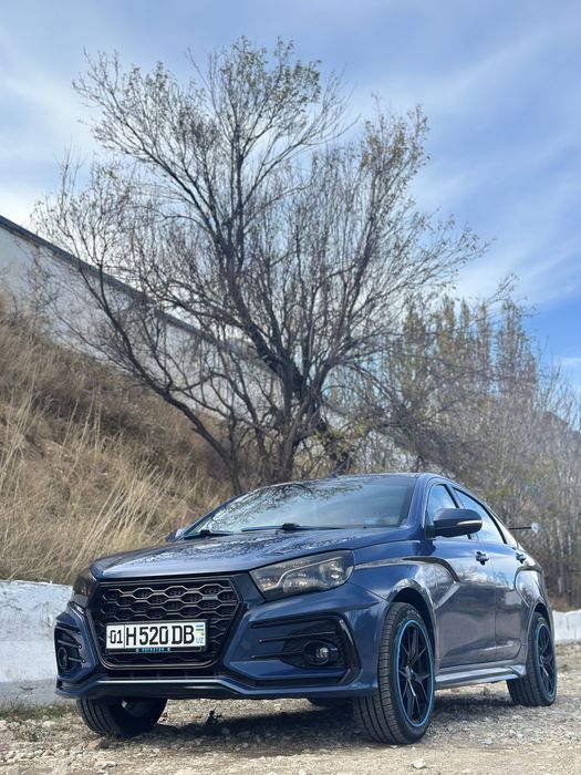 Продается Lada Vesta 1.8