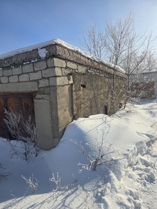 Продам гараж битонный