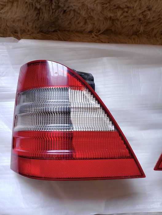 Стоп десен Mercedes Ml w163 нов