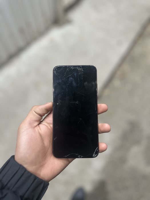 Продам айфон xs max