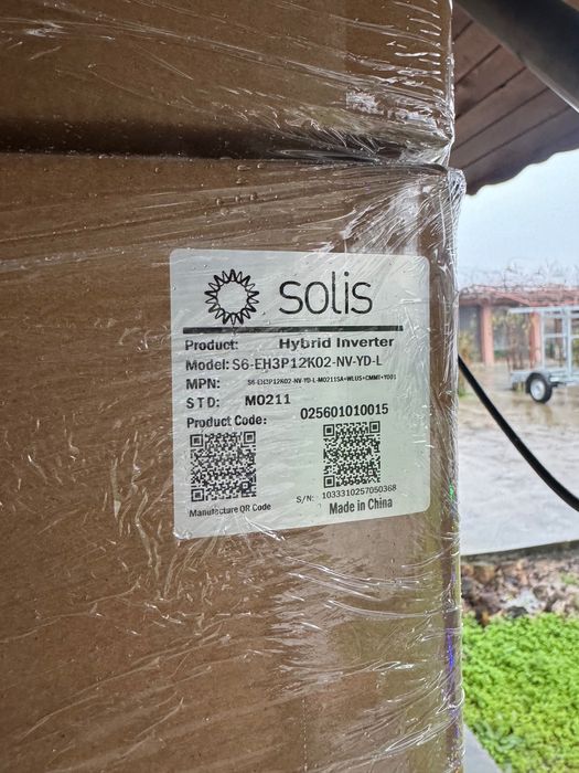 Инвертори solis hybride