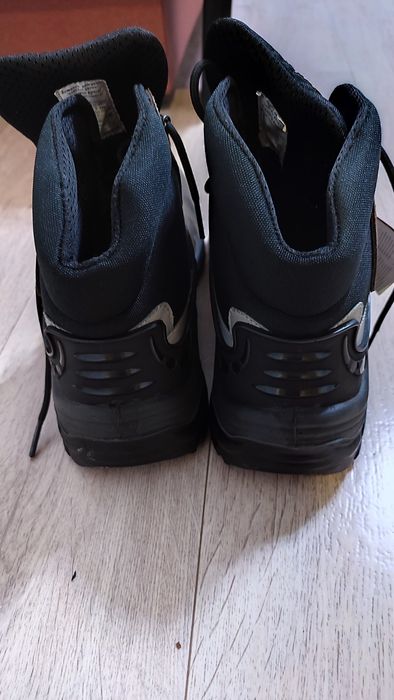 Продам ботинки новые кожаные спецобувь