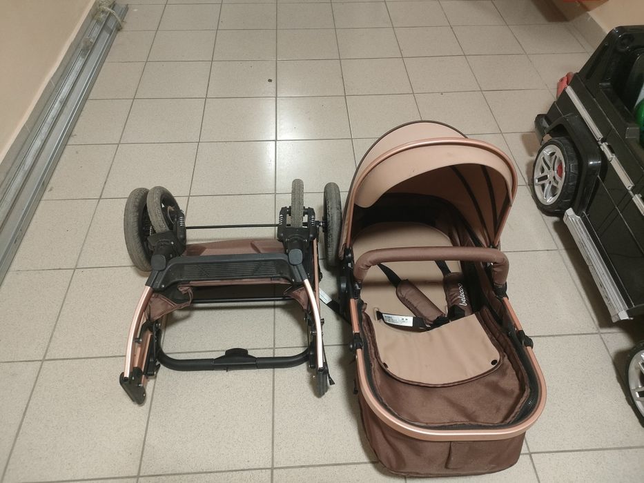 Продам детскую коляску