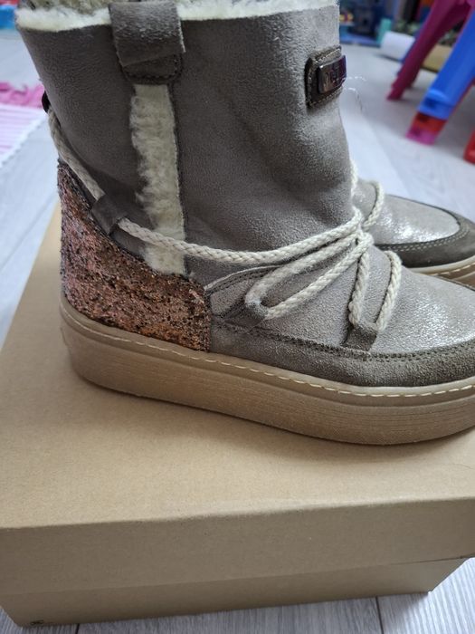 Ghete ugg si guess marimea 36