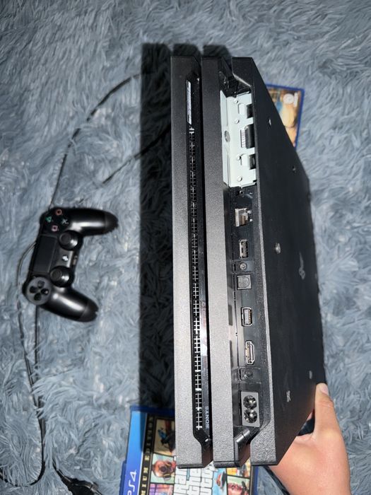 Ps4 Pro in stare foarte bună
