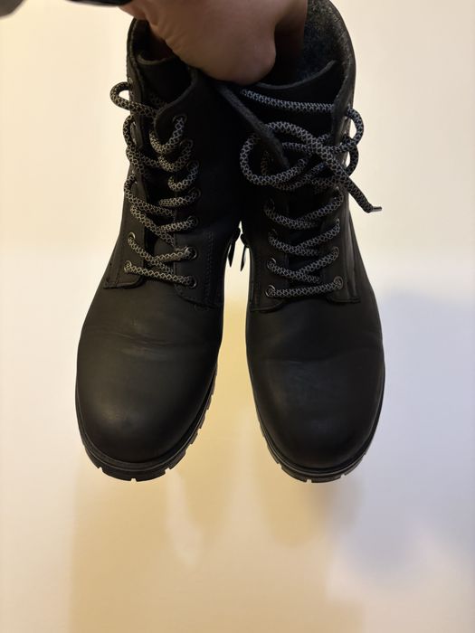 Ghete dama Clara Barson