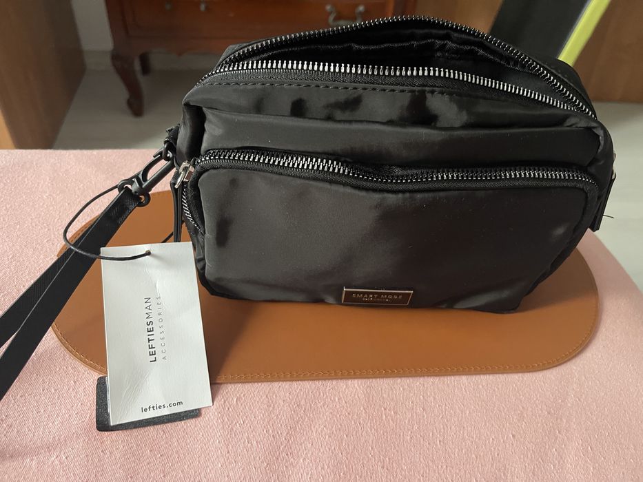 Geanta de mana , Noua !!