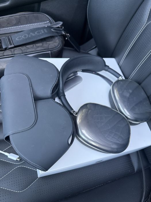 Apple AirPods Max