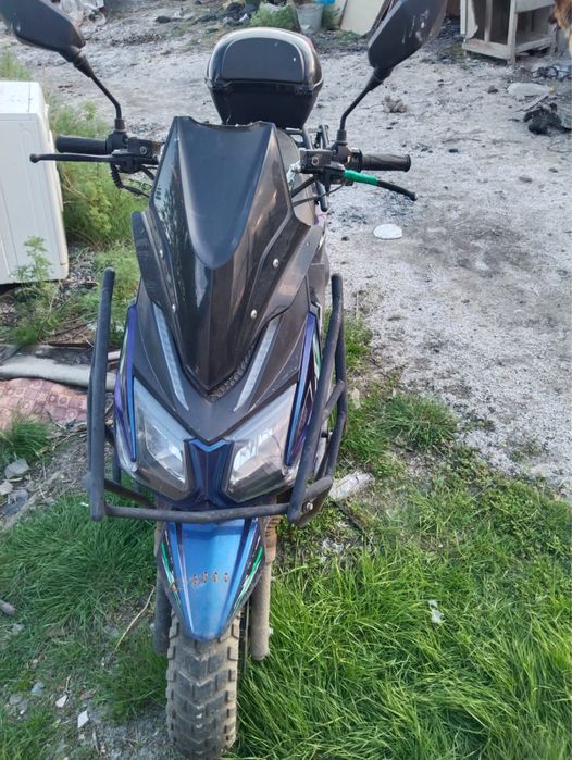 Срочно продам скутер.