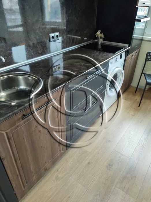 Дава се под наем Двустаен апартамент в София, Център - 72 кв.м за 600 € - Снимка #1