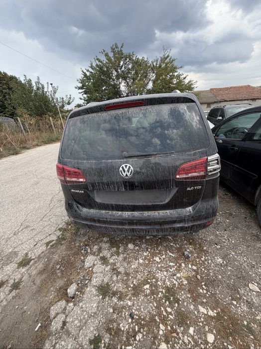 На части Vw Sharan facelift DFB 2.0Tdi adblue 2015 година автомат Dsg 7-места SFB всичко по колата работи дистроник печка подгрев темпомат