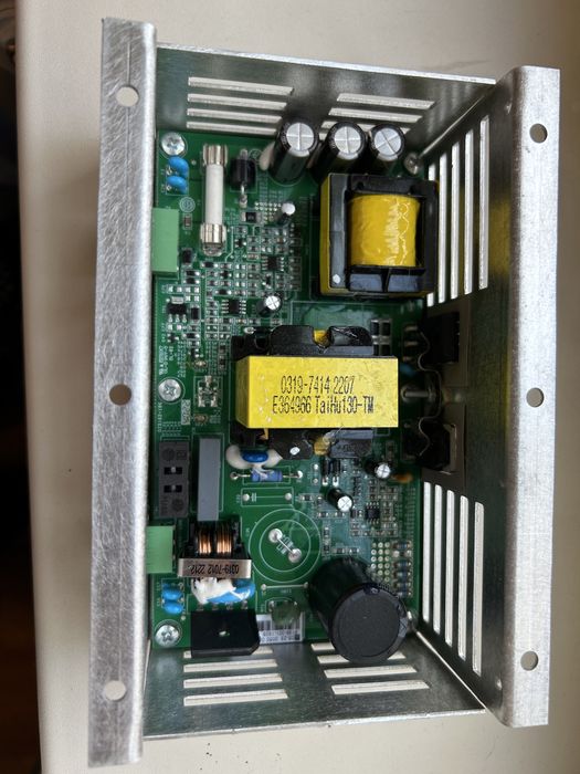 Зарядное устройство