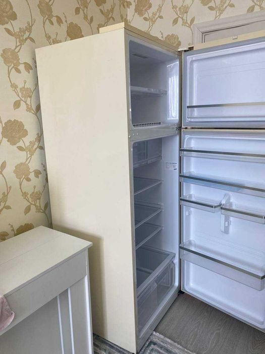 Продам Холодильник "SAMSUNG"