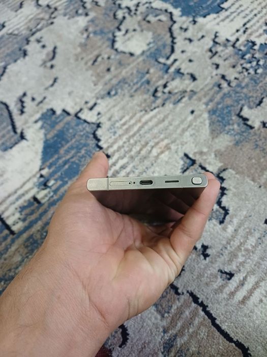 Samsung Galaxy S24 Ultra 12ga 256 lik