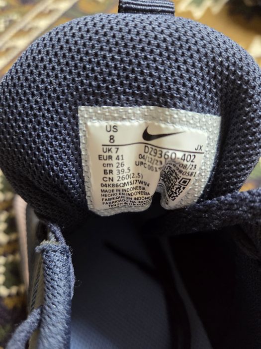 Маратонки.  Nike