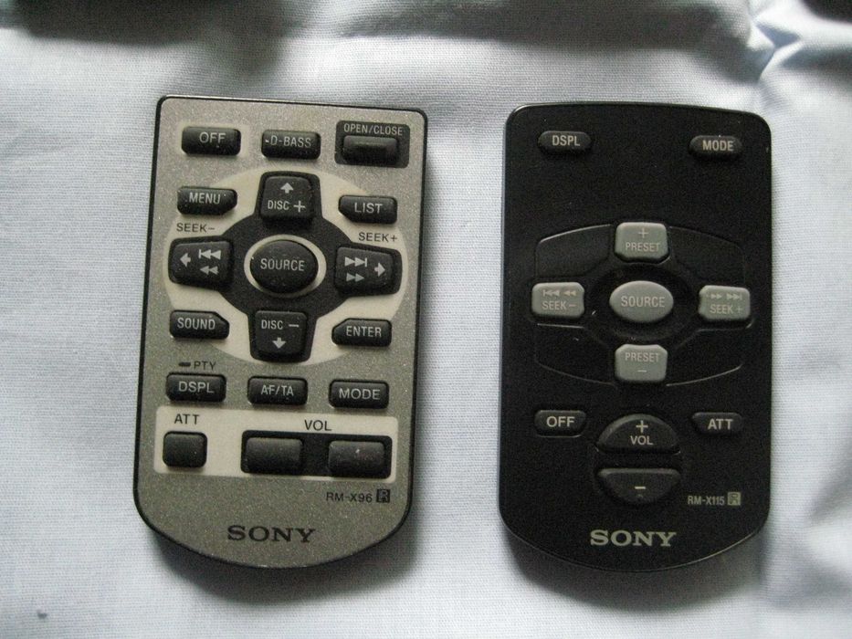 Продавам дистанционни за авто CD Sony и други