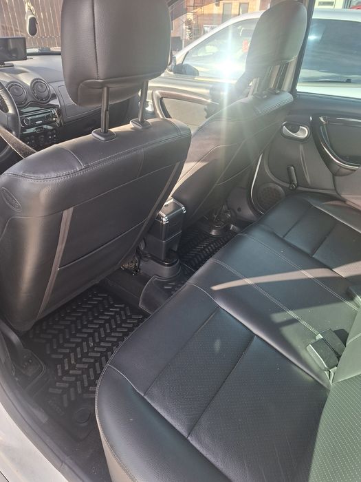 DACIA Duster 2010 — imagine 5