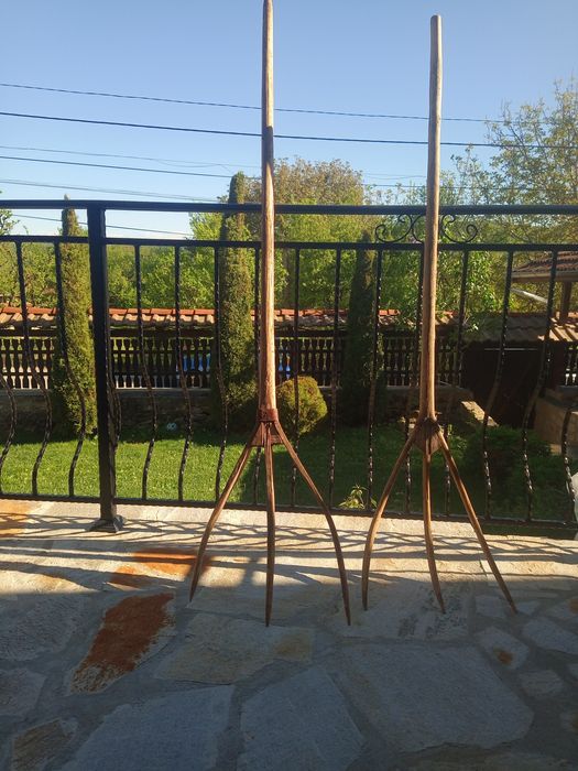 Вила за сено 3 и 4 рога.Сърпове.Роначка за царевица.