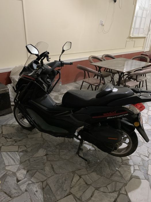 СРОЧНО Бензиновый скутер Wasat Sport N-MAX холати идеал