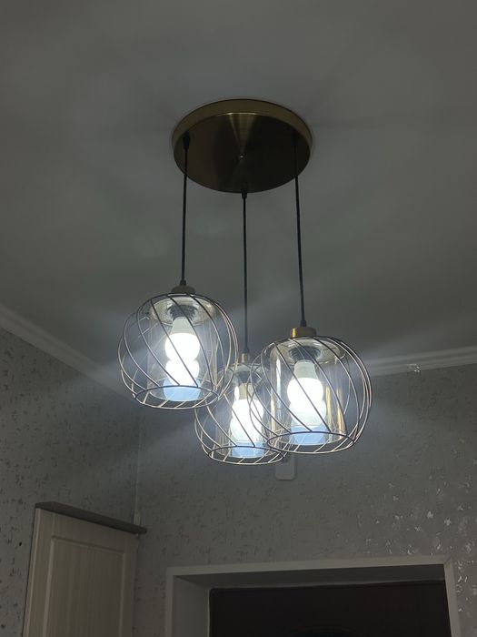 Стильная люстра-подвес на 3 плафона в стиле Лофт/Золото