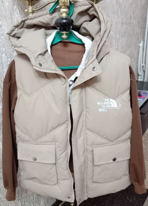 Куртка женская кожанная 52-54 размер