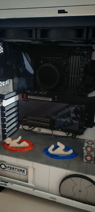 Vand PC gaming Nvidia GeForce Garage custom build Z790, incomplet