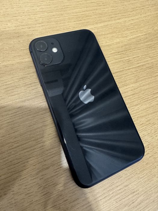 iPhone 11 128gb в хорошем состоянии, Акб 73%