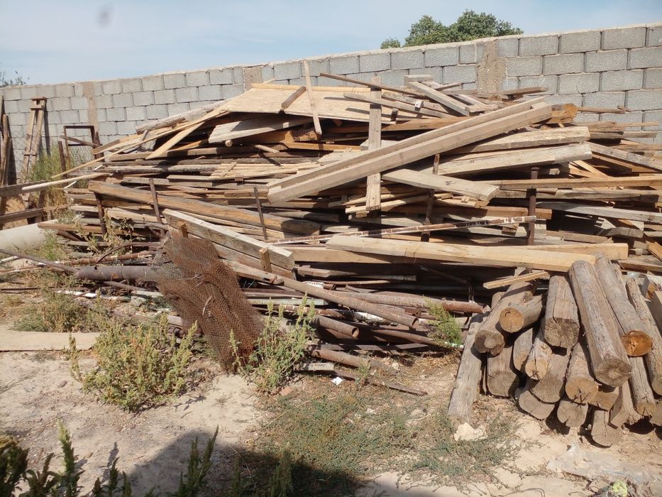 Окна двери и балка реика