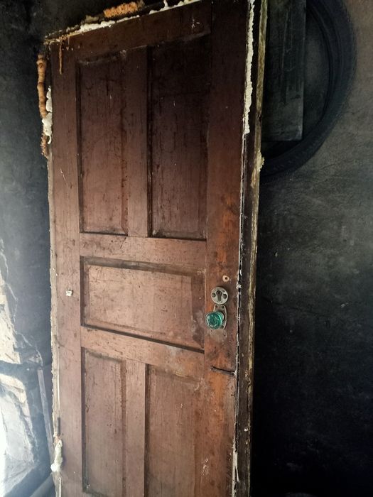 Двери цельнодеревянные