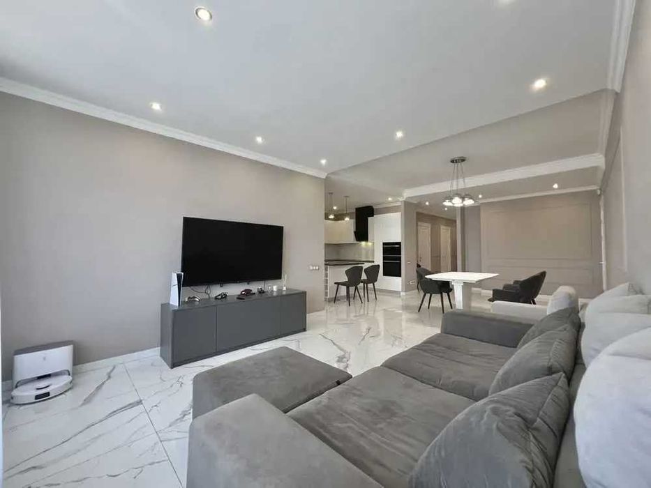 Дава се под наем Двустаен апартамент в София, Център - 55 кв.м за 459 € - Снимка #1