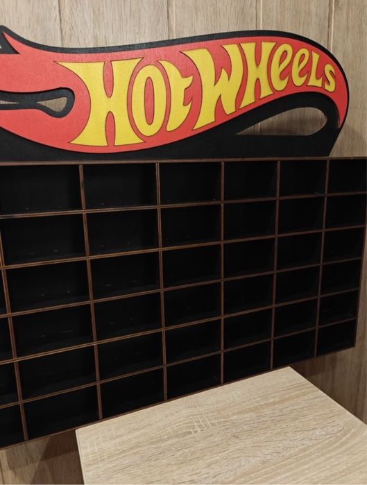 Поставка за модели автомобили Hot Wheels в мащаб 1:64, по поръчка