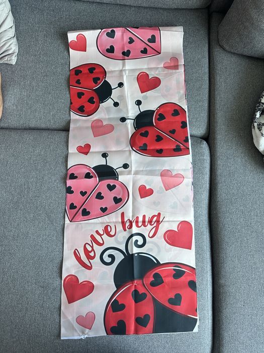 Тишлайфер “Love bug” 180x30 см