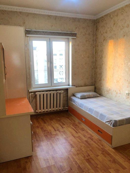 Сдается 4 ком квар в Центре {A 4-room apartment for rent in the cente}