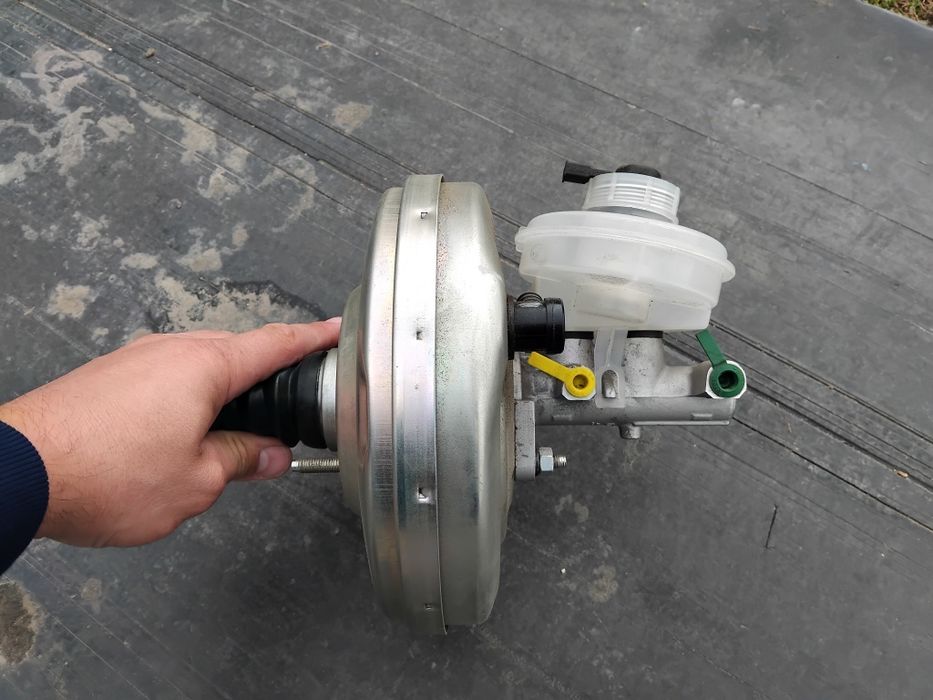 Главный тормозной цилиндр