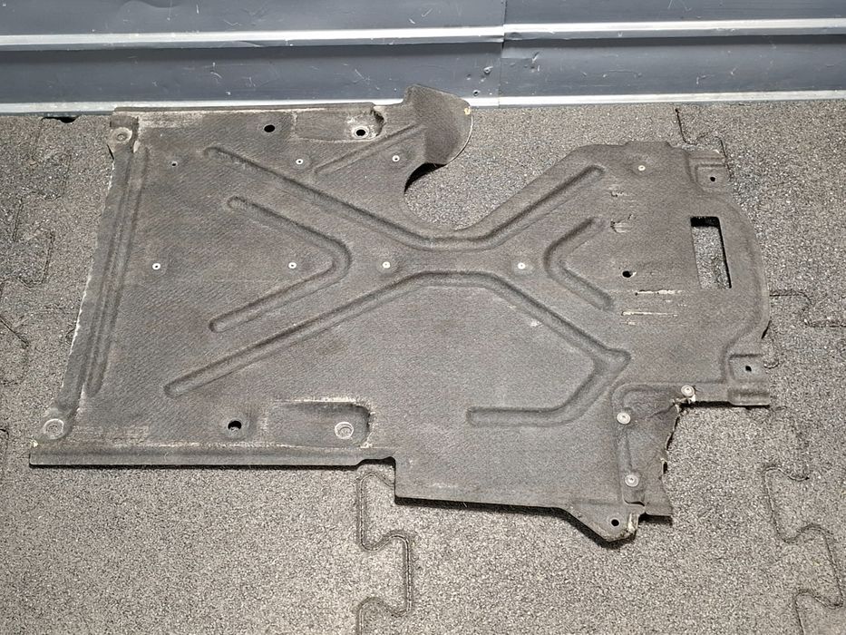 Scut lateral stanga AUDI A4 IV 8K2, B8 2007 - 2015 TDI CAGB, CJCB, CSU