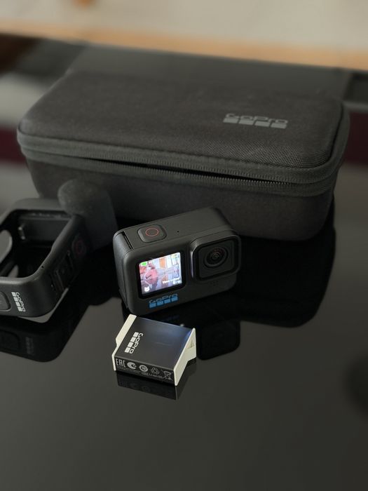 GoPro Hero 11 Black + Media Mod + Handler