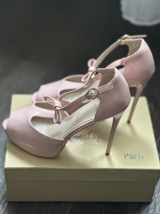 Туфли на шпильке