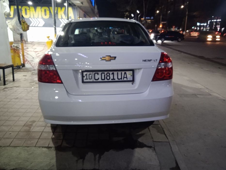 Продаю личный автомобиль срочно!!