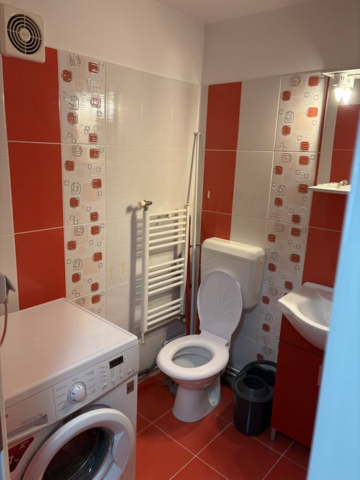 Proprietar inchiriez garsoniera Mall Vitan