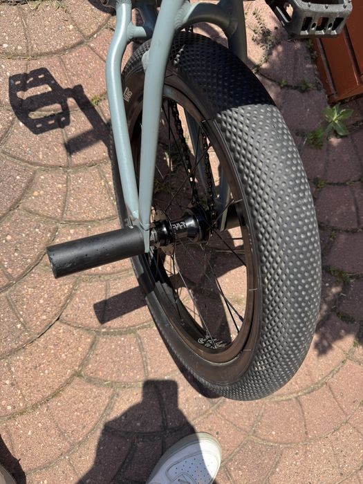 Bicicleta BMX Cult Juvenile