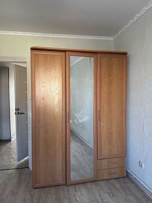 Отдам диван и шкаф, САМОВЫВОЗ.