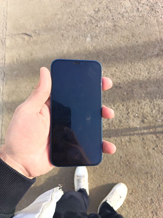 Iphone 12 sotiladi srochno