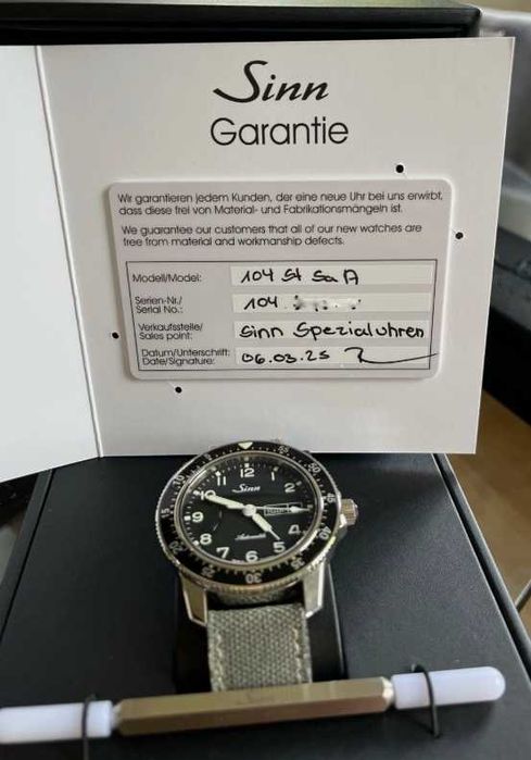 Часовник Sinn 104 St Sa A /Automatic /Sapphire crystal / 41mm /