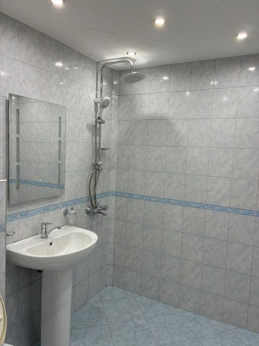 Дава се под наем Четиристаен апартамент в София, Модерно предградие - 113 кв.м за 700 € - Снимка #10